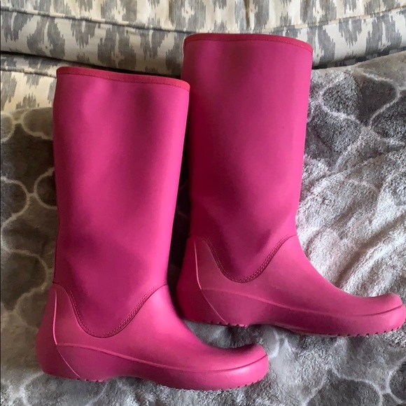 crocs rain boots womens